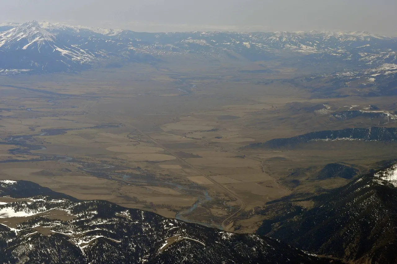 The southern end of Paradise Valley and the Yellowstone River, Montana